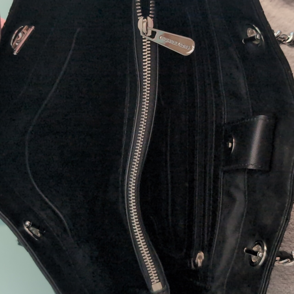 Michael Kors Susannah Quilted Black Leather Shoulder Bag Super Soft Leather - Picture 7 of 13
